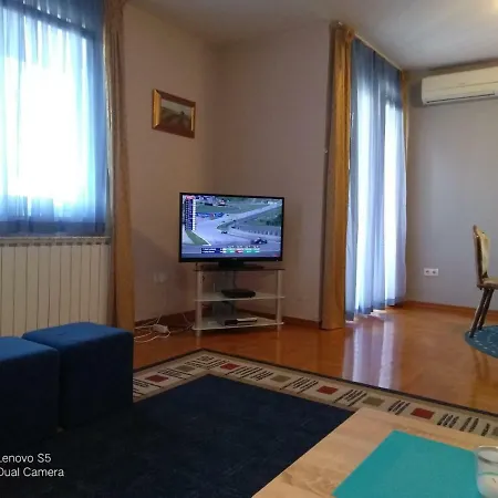 Apartment Almica *